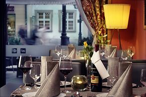 Hotel Ambassador