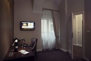 Hotel Ambassador
