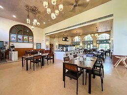 Acron Candolim Regina