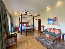 Acron Candolim Regina