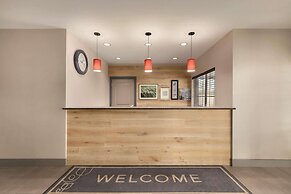 Country Inn & Suites by Radisson, Madison, AL