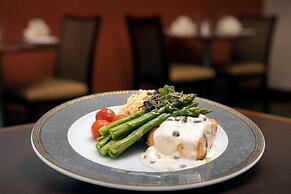 DoubleTree by Hilton Sterling - Dulles Airport