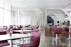 Comfort Hotel Square