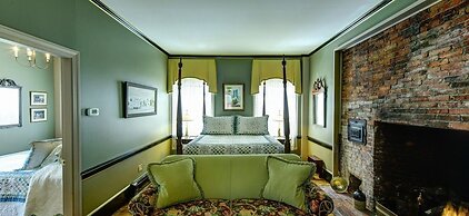 Inn By The Bandstand