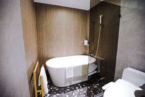 Kolon Hotel