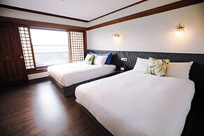 Kolon Hotel