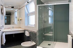 Cavour 30TRE - Hotel Moderno