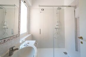 Cavour 30TRE - Hotel Moderno