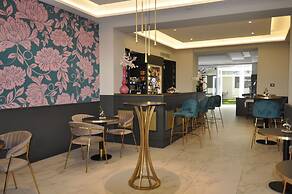 Cavour 30TRE - Hotel Moderno