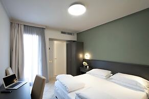 Cavour 30TRE - Hotel Moderno