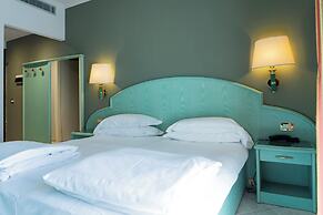 Cavour 30TRE - Hotel Moderno