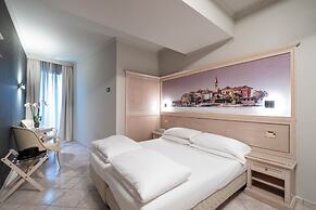Cavour 30TRE - Hotel Moderno