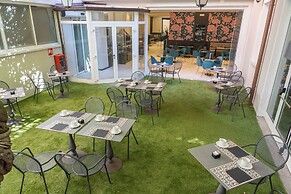 Cavour 30TRE - Hotel Moderno