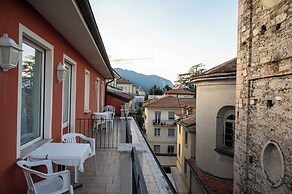 Cavour 30TRE - Hotel Moderno