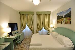 Hotel Moderno