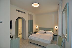 Cavour 30TRE - Hotel Moderno