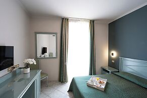 Cavour 30TRE - Hotel Moderno