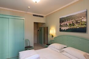 Hotel Moderno