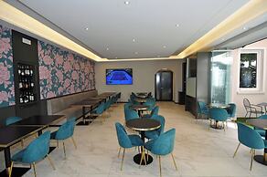 Cavour 30TRE - Hotel Moderno