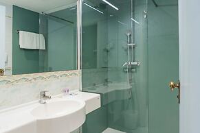 Cavour 30TRE - Hotel Moderno