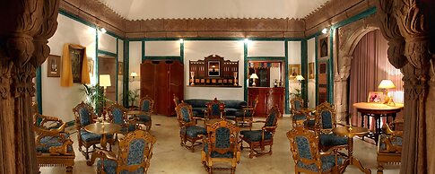 WelcomHeritage Bal Samand Lake Palace