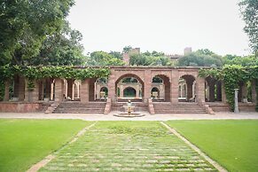 WelcomHeritage Bal Samand Lake Palace