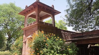 WelcomHeritage Bal Samand Lake Palace