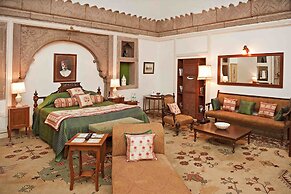 WelcomHeritage Bal Samand Lake Palace