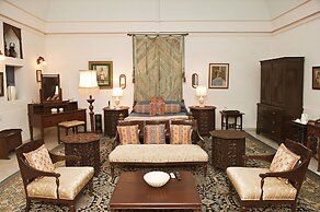 WelcomHeritage Bal Samand Lake Palace