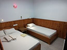 Ugur Pansiyon Çirali