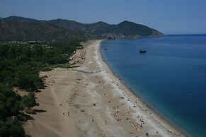 Ugur Pansiyon Çirali