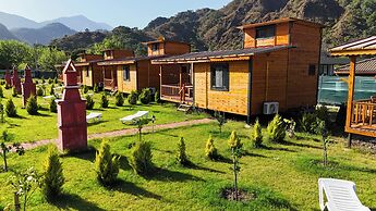 Ugur Pansiyon Çirali