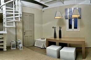 Oikies Small Elegant Houses