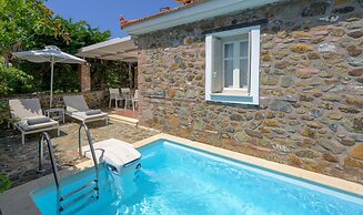 Oikies Small Elegant Houses