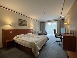 Ambasador Chojny Hotel Lodz