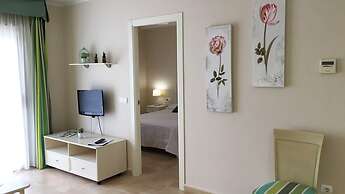 Apartamentos Esmeralda Suites