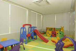 Royal Beach Hotel and Resort