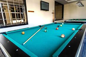 Royal Beach Hotel and Resort