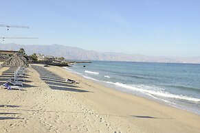 Royal Beach Hotel and Resort