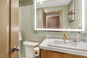 Velora Hinton, an Ascend Collection Hotel