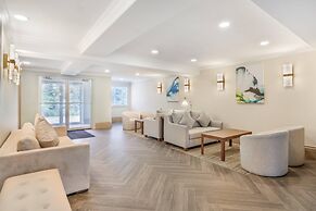 Velora Hinton, an Ascend Collection Hotel