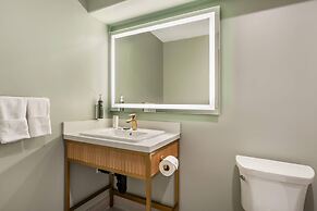 Velora Hinton, an Ascend Collection Hotel