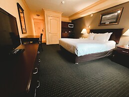 Velora Hinton, Ascend Hotel Collection