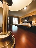 Velora Hinton, Ascend Hotel Collection