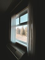 Velora Hinton, Ascend Hotel Collection