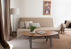 Chloe Hotel