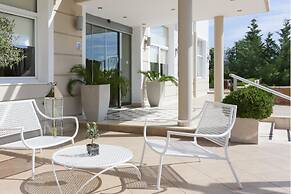 Chloe Hotel