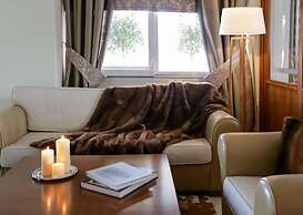 Chloe Hotel