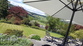 Sawrey House Country Hotel