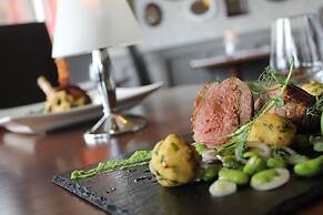 Sawrey House Country Hotel